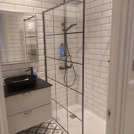 Center 90's Parking Séjour chez l'habitant