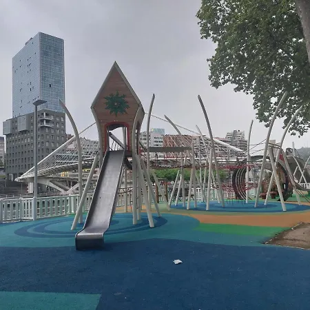 Center 90's Parking ビルバオ