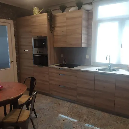 Ubytování v soukromí Center 90's Parking