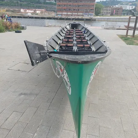 Center 90's Parking Bilbao